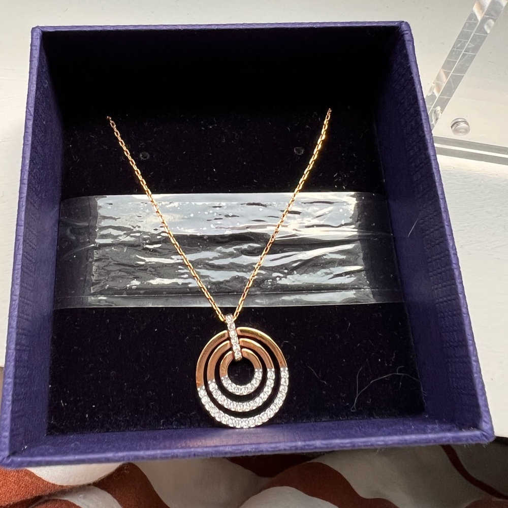 Swarovski hoop necklace - gold